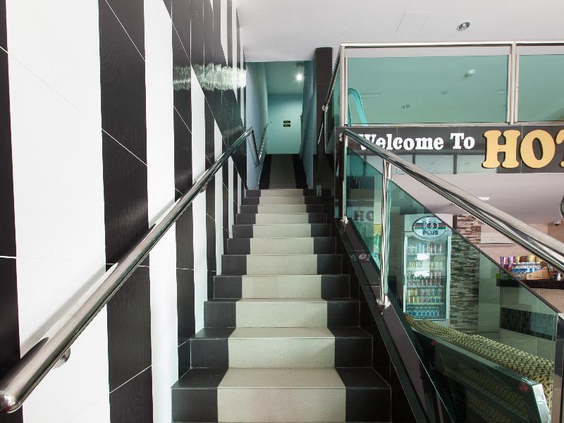 Super Oyo 1163 Hotel Pulai Ипох Экстерьер фото