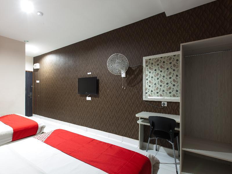 Super Oyo 1163 Hotel Pulai Ипох Экстерьер фото